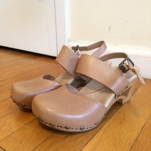 Dansko Thea Clog - Tan, Size 37